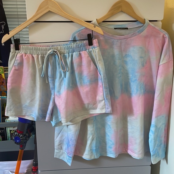 Vici Tie Dye top and short lounge pajama casual set - Picture 2 of 10